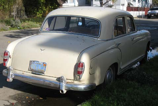 Illustration for article titled 1958 Mercedes-Benz 220S